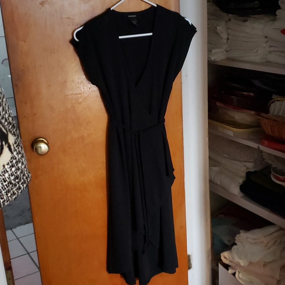 Classic Express wrap dress